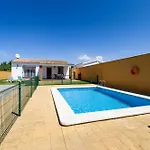 Літній будинок Luisa 1 *