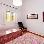 Літній будинок Luisa 1 *